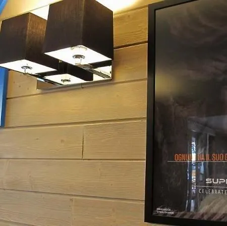 Super G 호텔 3*