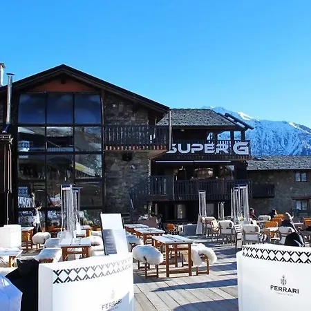 Super G ホテル 3*
