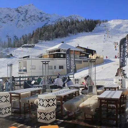 Super G Hotel